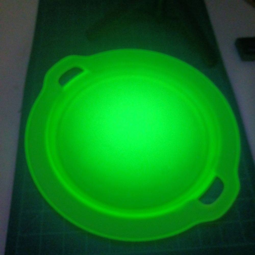 VTG Satin Green Uranium Glass Dbl handled Serving Tray